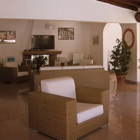 度假村 Marina Village