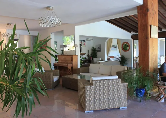 Resort Marina Village *