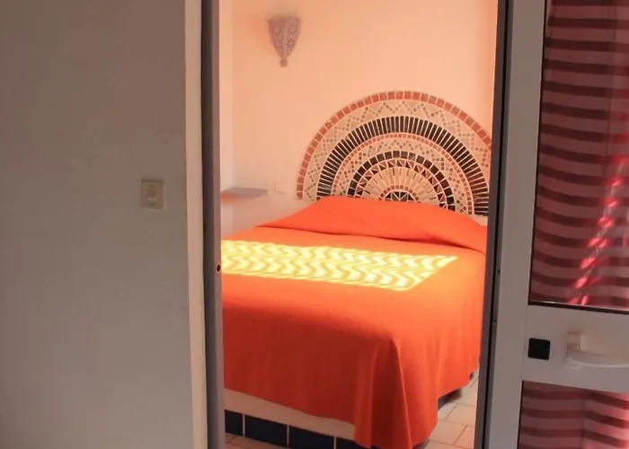 אתר נופש Marina Village פורטו-וישיו